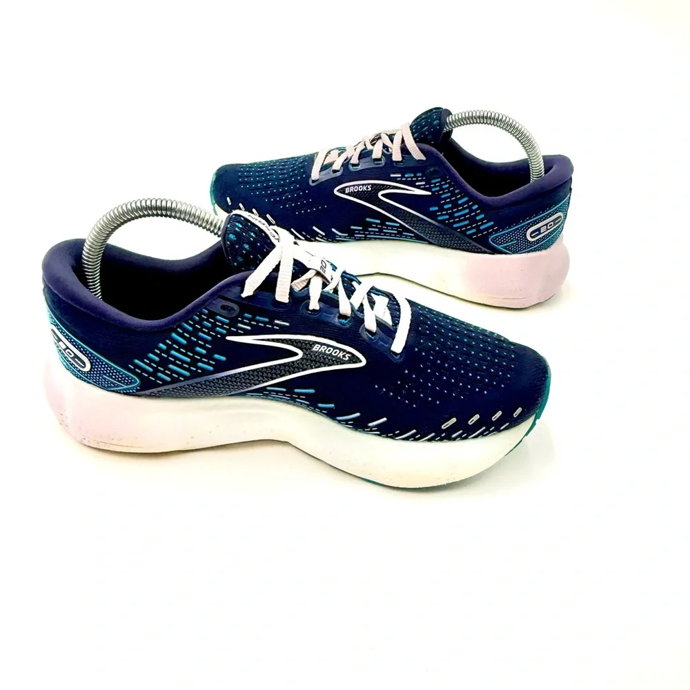 Brooks Women's Running Shoes - Navy‎ with Light Pink